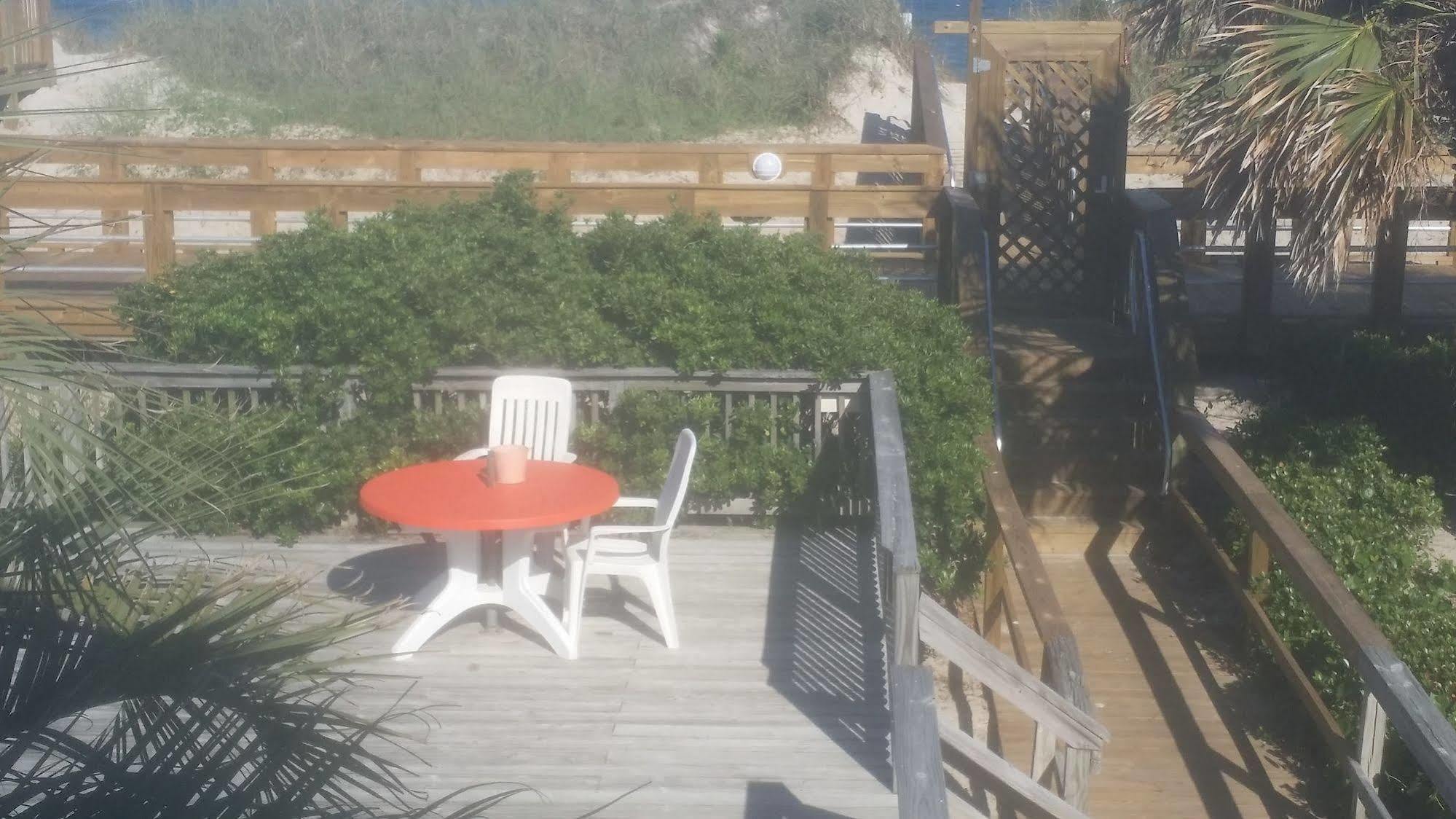 Seawitch Motel Carolina Beach Eksteriør billede